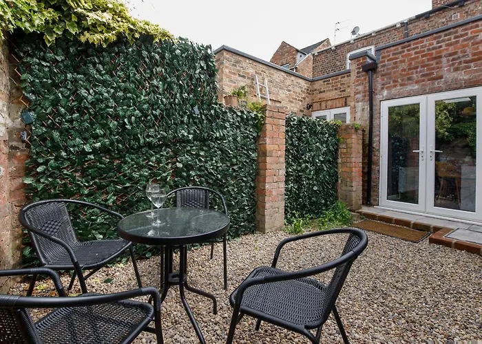 Falklands Street City Centre House-Free Parking